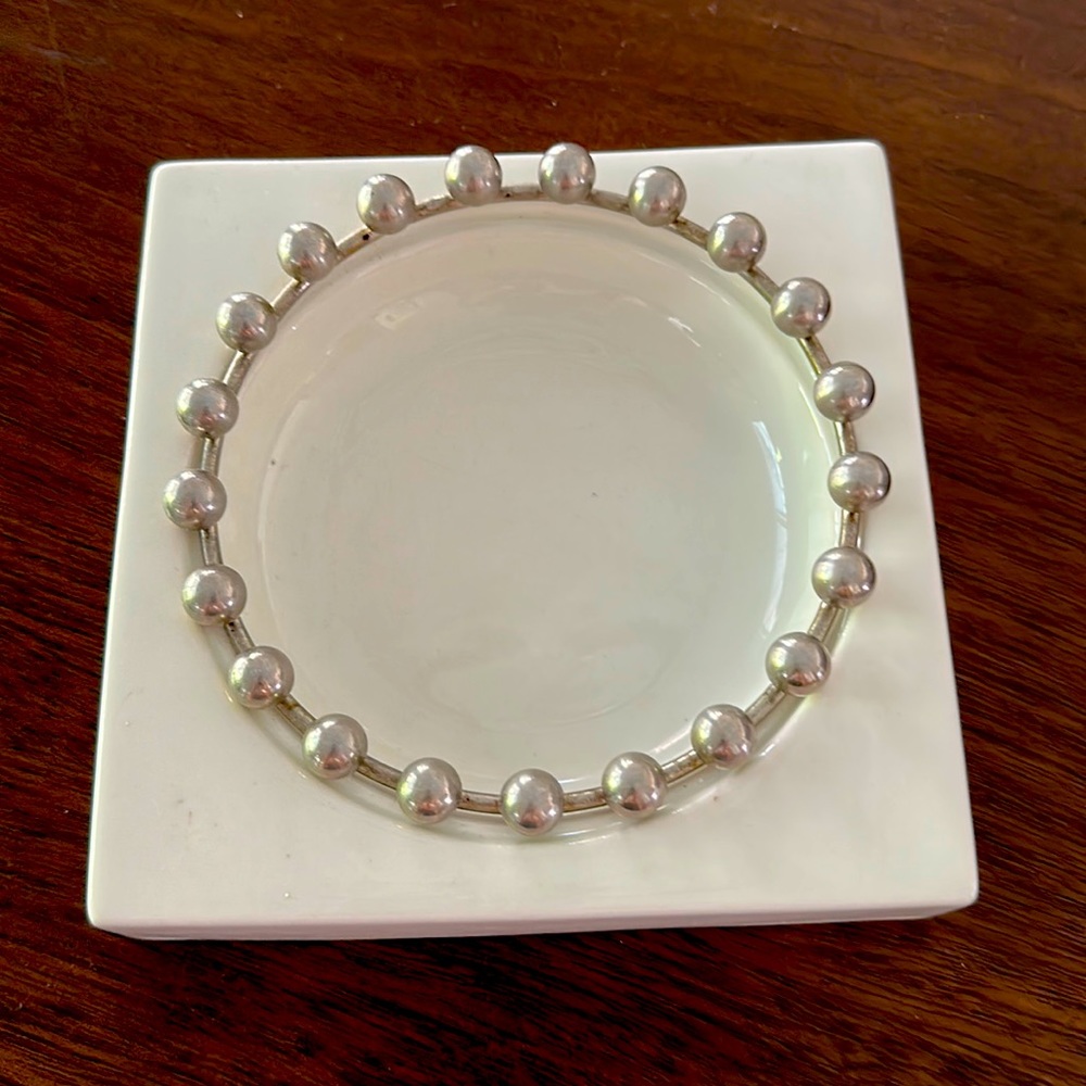 Vintage “Made In USA 🇺🇸” trinket dish.